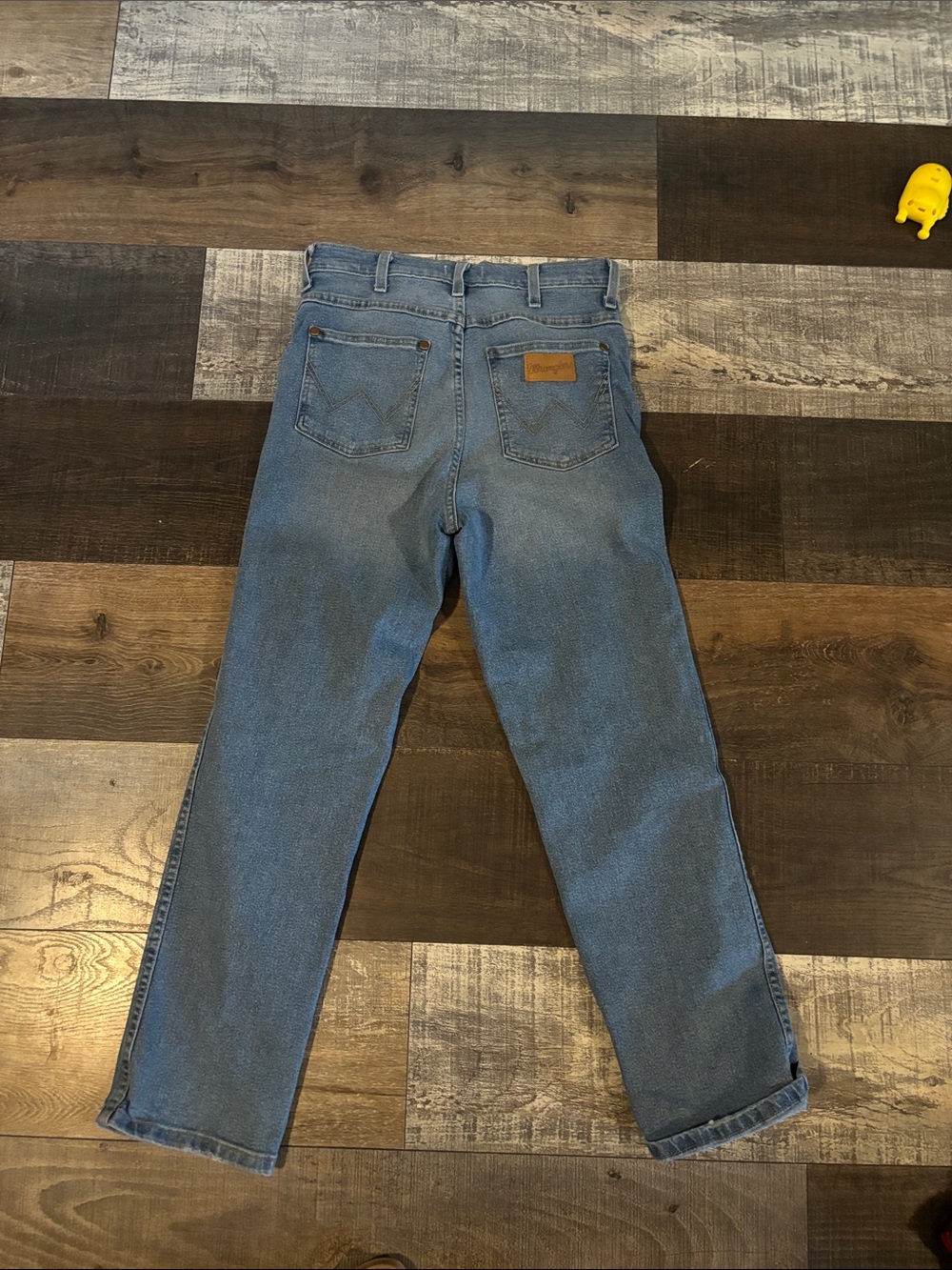 Wrangler Light Blue Straight Leg Men’s Jeans